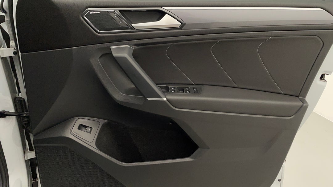 2018 Volkswagen Tiguan Allspace 162 Tsi Highline, Automatic, 95490 km, Speaker View