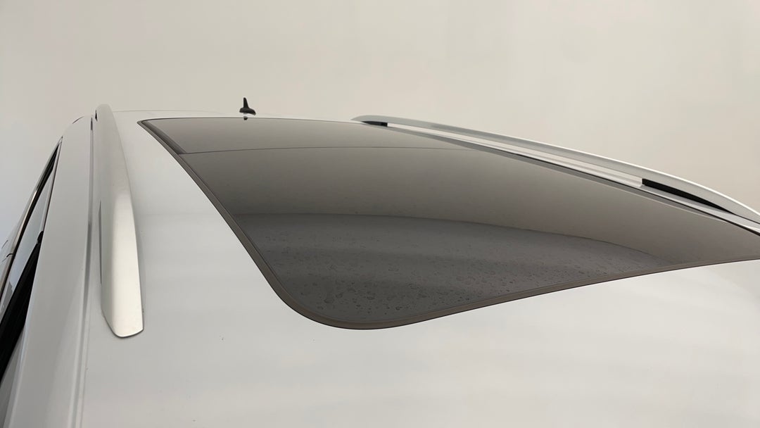 2018 Volkswagen Tiguan Allspace 162 Tsi Highline, Automatic, 95490 km, Roof/Sunroof View