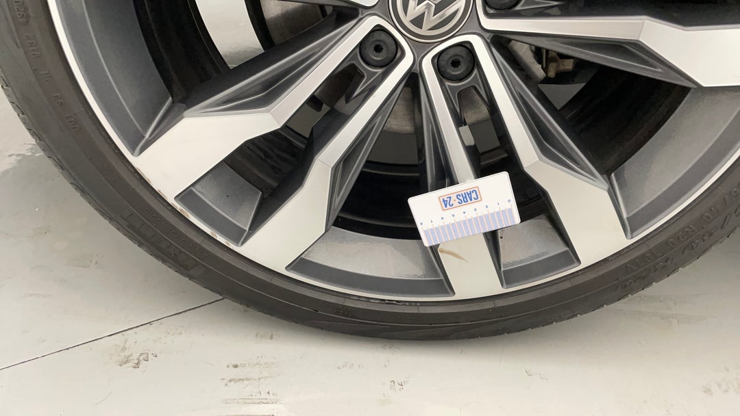 2018 Volkswagen Tiguan Allspace 162 Tsi Highline, Automatic, 95490 km, Wheels Rim Rear RHS Gutter Rash