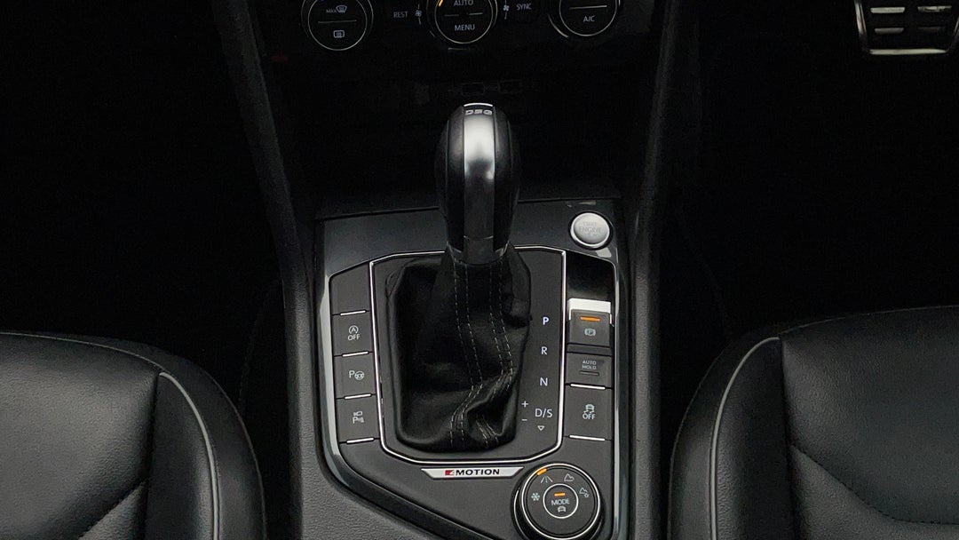 2018 Volkswagen Tiguan Allspace 162 Tsi Highline, Automatic, 95490 km, Gear Lever 