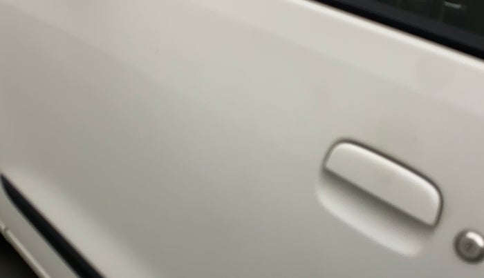 2017 Maruti Wagon R 1.0 VXI, Petrol, Manual, 13,920 km, Front passenger door - Minor scratches