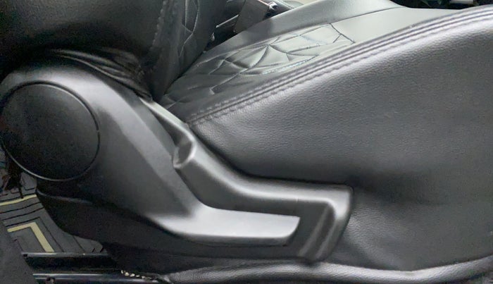 2018 Maruti IGNIS ZETA 1.2 K12, Petrol, Manual, 65,508 km, Driver Side Adjustment Panel
