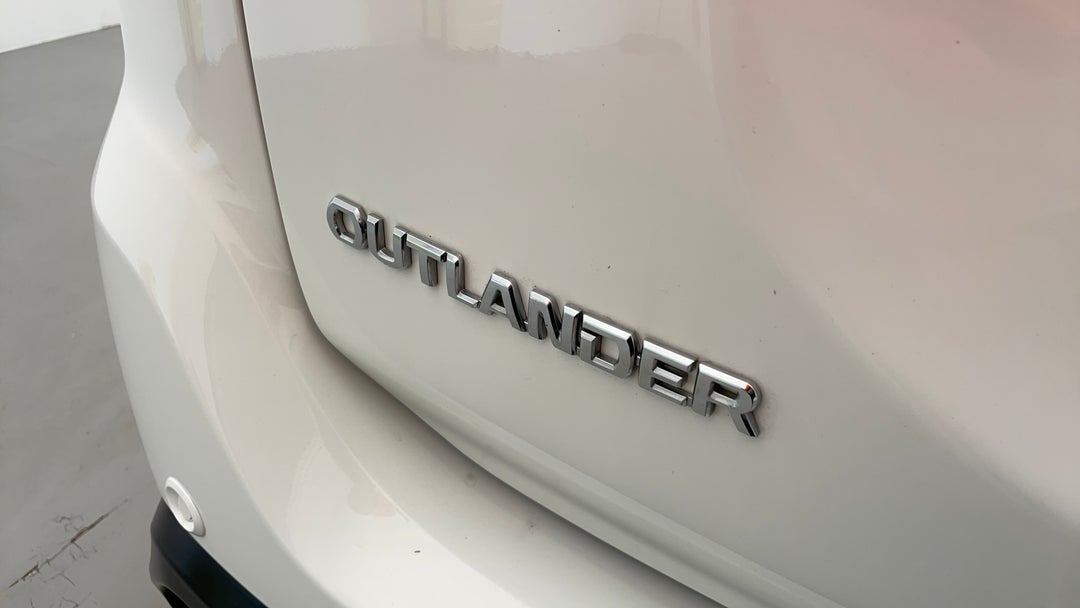 Badge (Boot Left Side)