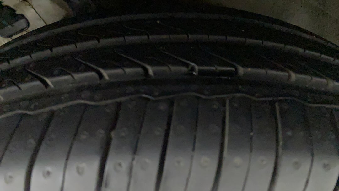 Right Rear Tyre Tread