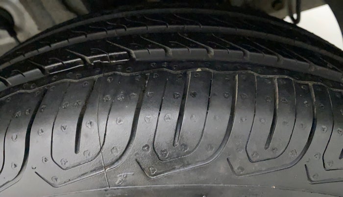 2015 Hyundai Elite i20 SPORTZ 1.2, Petrol, Manual, 43,888 km, Left Rear Tyre Tread