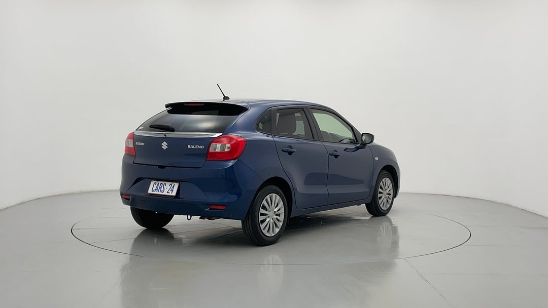 Right Back Diagonal (45- Degree) View