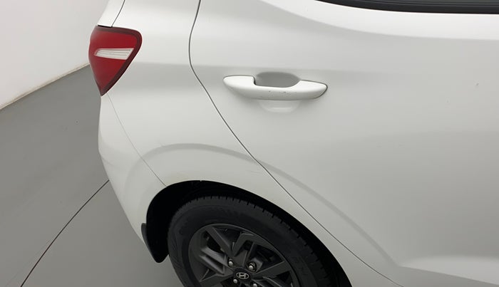 2020 Hyundai GRAND I10 NIOS SPORTZ AMT 1.2 KAPPA VTVT, Petrol, Automatic, 17,778 km, Right quarter panel - Minor scratches