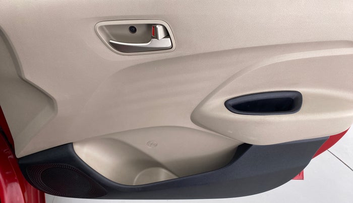 2018 Hyundai NEW SANTRO 1.1 SPORTS AMT, Petrol, Automatic, 46,497 km, Driver Side Door Panels Control