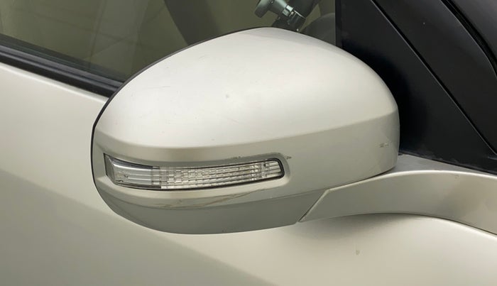 2016 Maruti Swift Dzire VXI, Petrol, Manual, 42,442 km, Right rear-view mirror - Minor scratches
