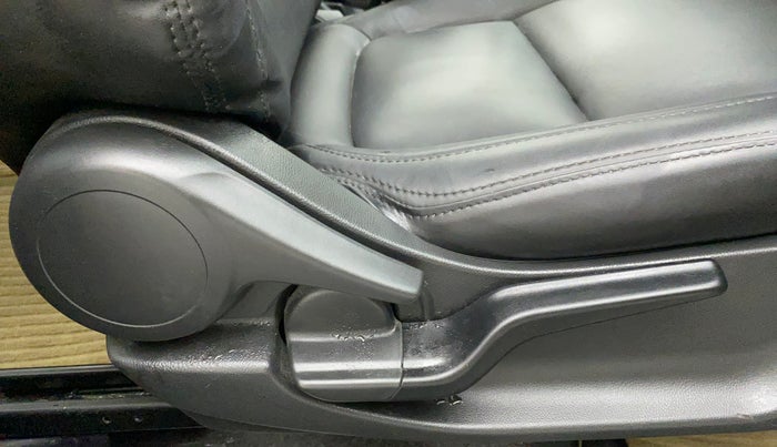 2019 Honda Amaze 1.2L I-VTEC S, Petrol, Manual, 21,839 km, Driver Side Adjustment Panel