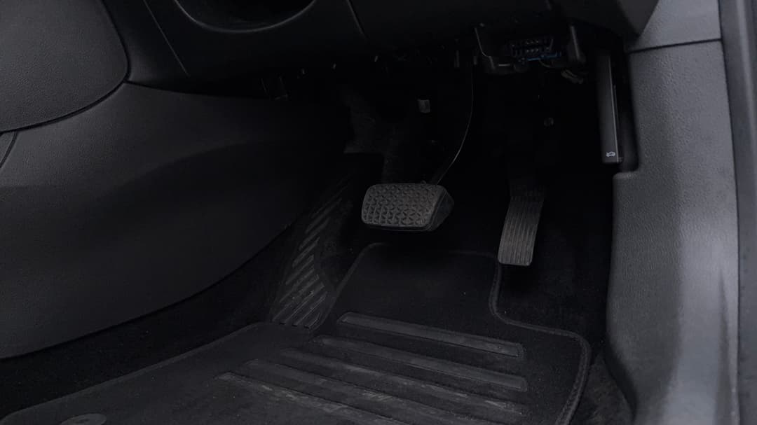 2017 Holden Astra R, Automatic, 39281 km, Pedals and Footmat