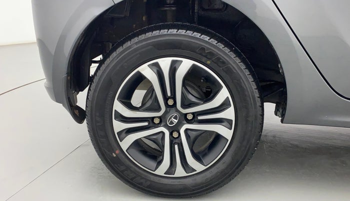 2023 Tata Tiago XZ PLUS CNG, CNG, Manual, 7,874 km, Right Rear Wheel