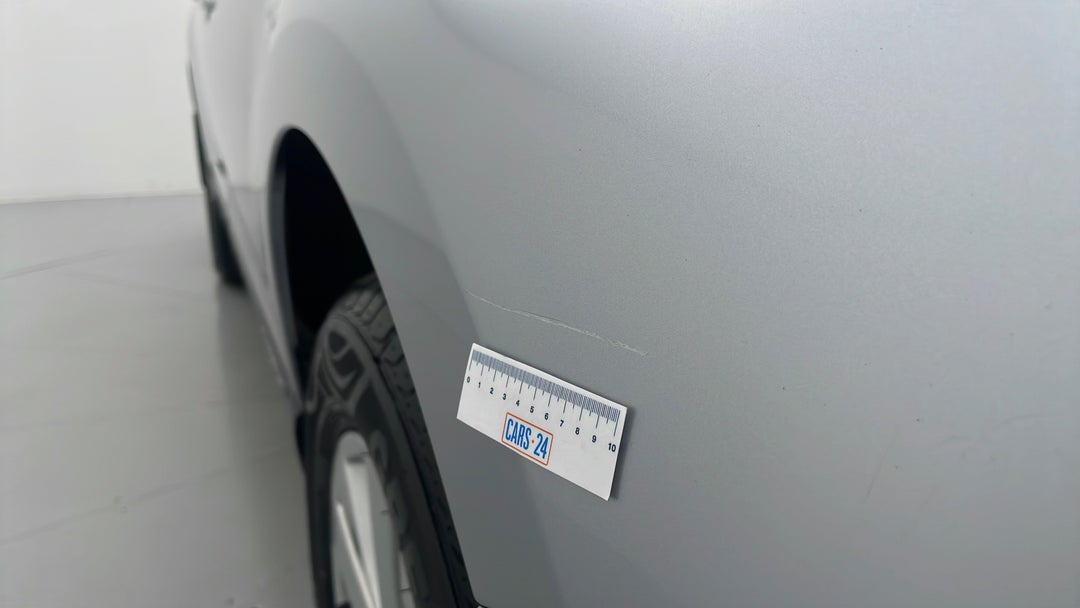 Quarter Panel Front RHS Guard Scratch