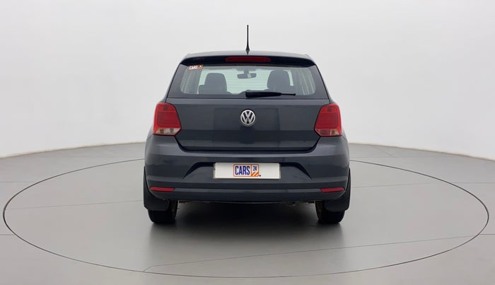 2016 Volkswagen Polo HIGHLINE1.2L, Petrol, Manual, 1,08,350 km, Back/Rear