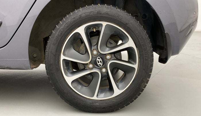 2017 Hyundai Grand i10 ASTA 1.2 KAPPA VTVT, Petrol, Manual, 26,274 km, Left Rear Wheel