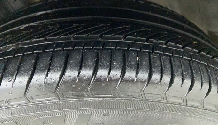 2018 Honda City V MT DIESEL, Diesel, Manual, 43,730 km, Left Front Tyre Tread