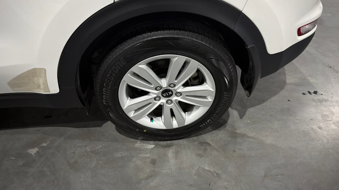 2017 Kia Sportage Si (FWD), Automatic, 98877 km, Left Rear Wheel