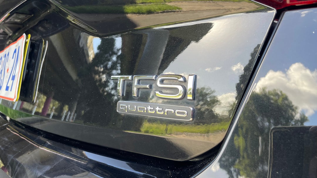 Badge (Boot Right Side)