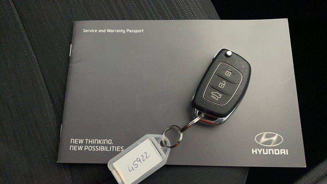 2015 Hyundai Accent Active, Automatic, 64877 km, Key Close-up