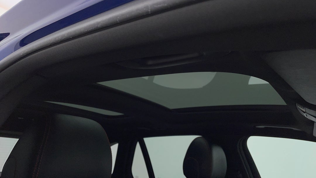 Interior Sunroof/Moonroof