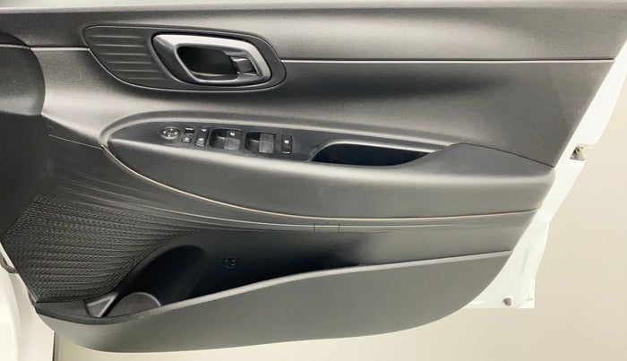 2021 Hyundai NEW I20 SPORTZ 1.2 MT, Petrol, Manual, 8,543 km, Driver Side Door Panels Control