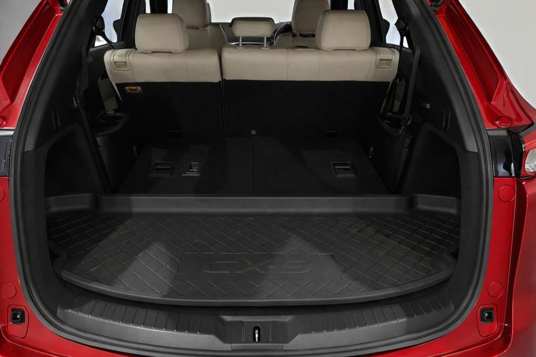 2016 Mazda CX-9 Azami (AWD), Automatic, 109624 km, Boot Inside View