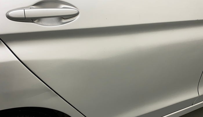 2015 Honda City 1.5L I-VTEC SV, Petrol, Manual, 75,339 km, Right rear door - Slightly dented