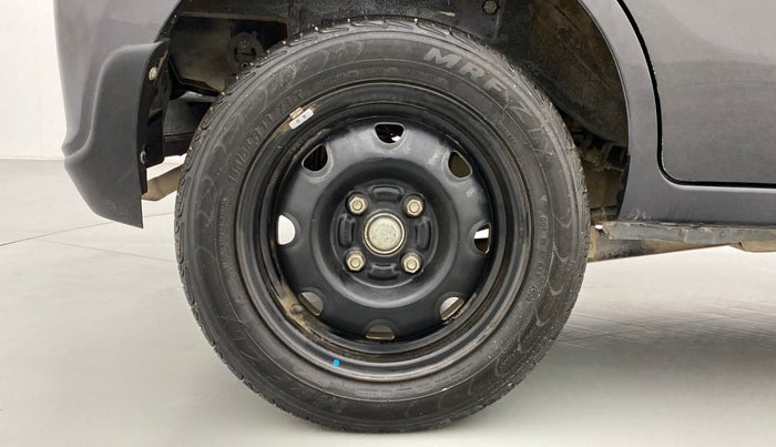 2018 Maruti Alto K10 VXI P, Petrol, Manual, 63,851 km, Right Rear Wheel