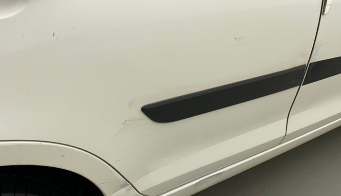 2016 Maruti Swift Dzire ZXI, Petrol, Manual, 82,298 km, Right rear door - Slightly dented