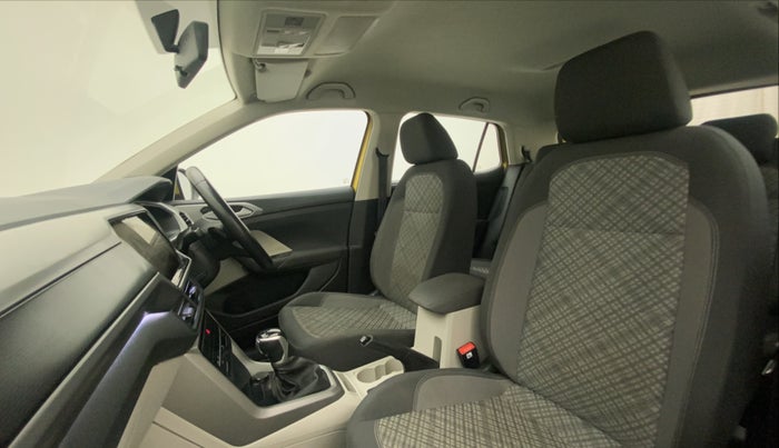 2021 Volkswagen TAIGUN HIGHLINE 1.0 TSI AT, Petrol, Automatic, 39,263 km, Right Side Front Door Cabin