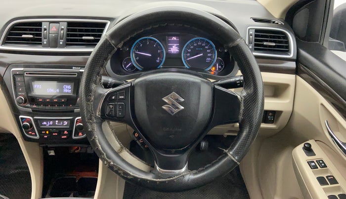 2016 Maruti Ciaz VDI+ SHVS, Diesel, Manual, 70,955 km, Steering Wheel Close Up