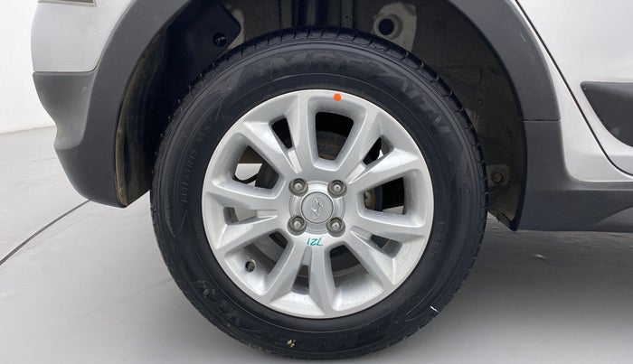 2015 Hyundai i20 Active 1.2, Petrol, Manual, 42,207 km, Right Rear Wheel