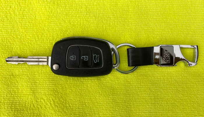 2015 Hyundai i20 Active 1.2, Petrol, Manual, 42,207 km, Key Close Up