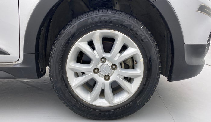 2015 Hyundai i20 Active 1.2, Petrol, Manual, 42,207 km, Right Front Wheel