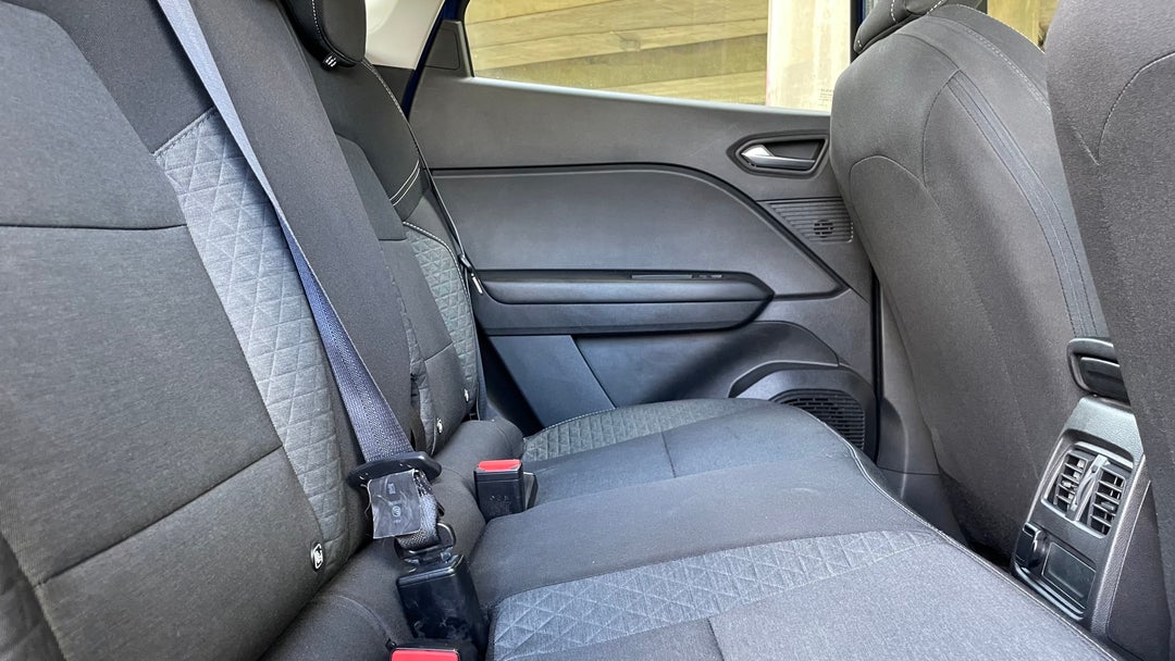 2021 Renault Captur Life, Automatic, 55686 km, Right Side Rear Door Cabin View