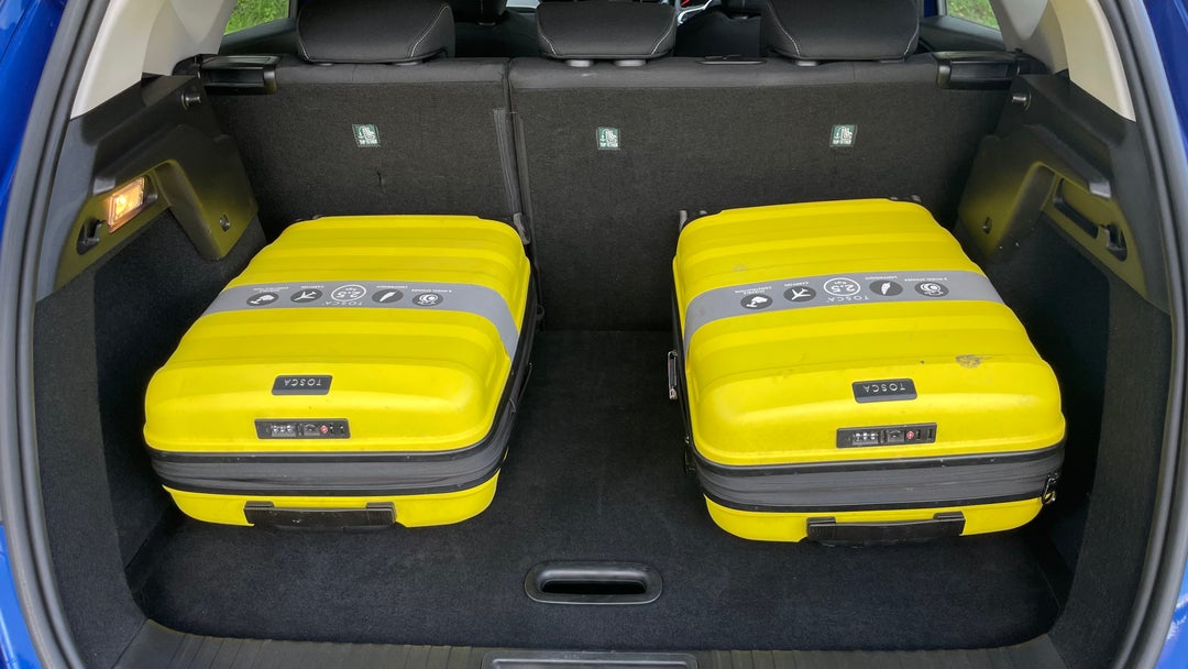 2021 Renault Captur Life, Automatic, 55686 km, Boot Inside View with Luggage