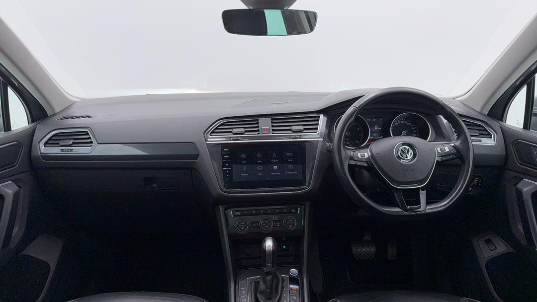 2017 Volkswagen Tiguan 162 Tsi Highline, Automatic, 120841 km, Dashboard View