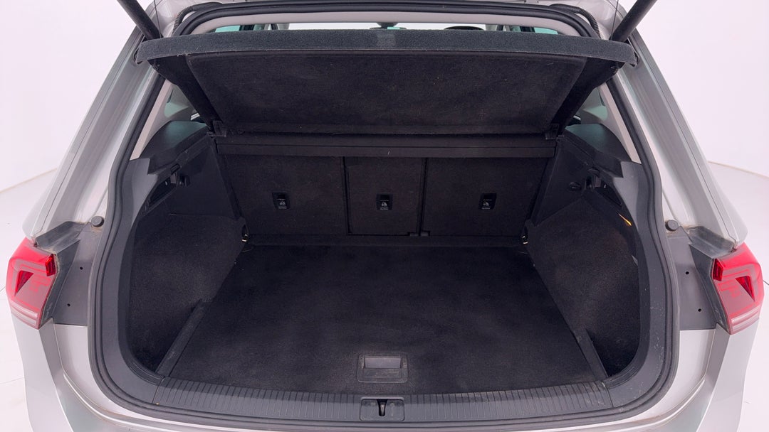 2017 Volkswagen Tiguan 162 Tsi Highline, Automatic, 120841 km, Boot Inside View