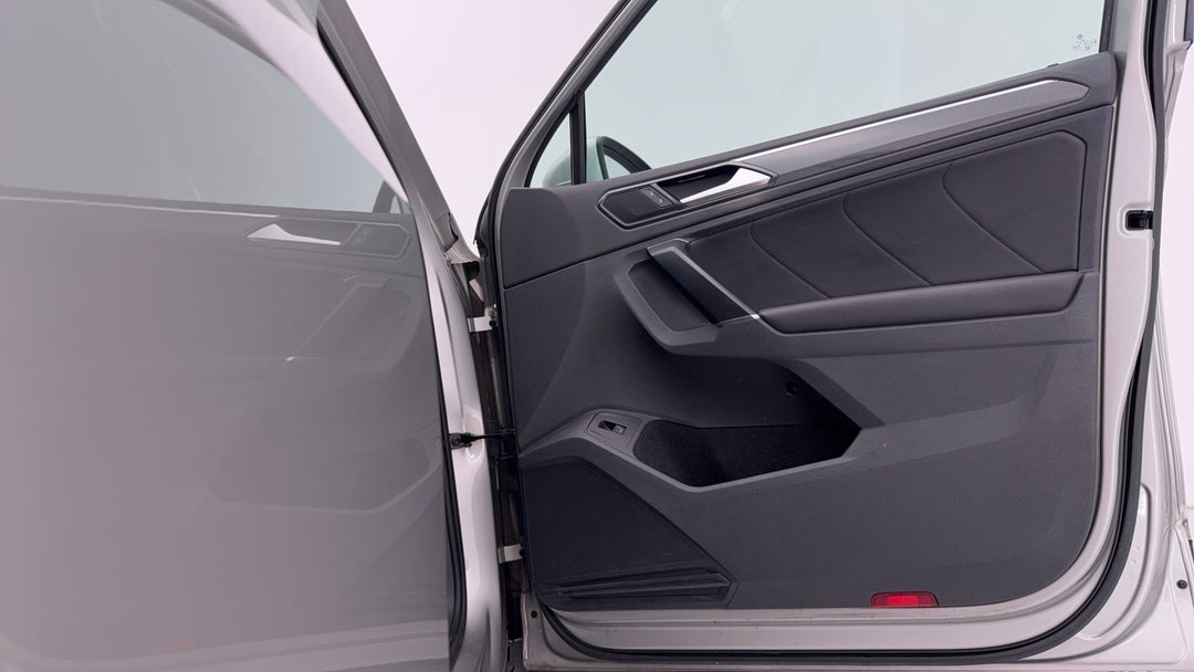 2017 Volkswagen Tiguan 162 Tsi Highline, Automatic, 120841 km, Speaker View