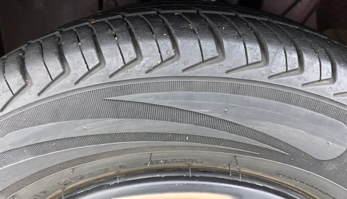 2018 Datsun Redi Go S, Petrol, Manual, 16,397 km, Left Front Tyre Tread