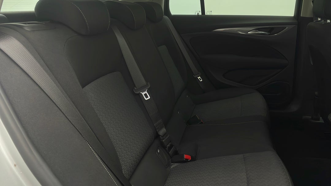 2018 Holden Commodore Lt, Automatic, 39135 km, Right Side Rear Door Cabin View