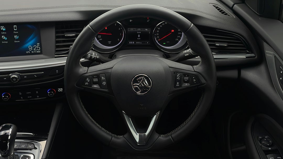2018 Holden Commodore Lt, Automatic, 39135 km, Steering Wheel Close-up