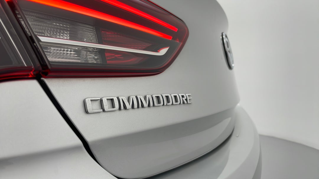 2018 Holden Commodore Lt, Automatic, 39135 km, Badge (Boot Left Side)