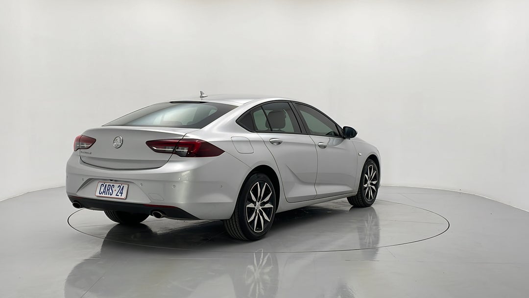 2018 Holden Commodore Lt, Automatic, 39135 km, Right Back Diagonal (45- Degree) View