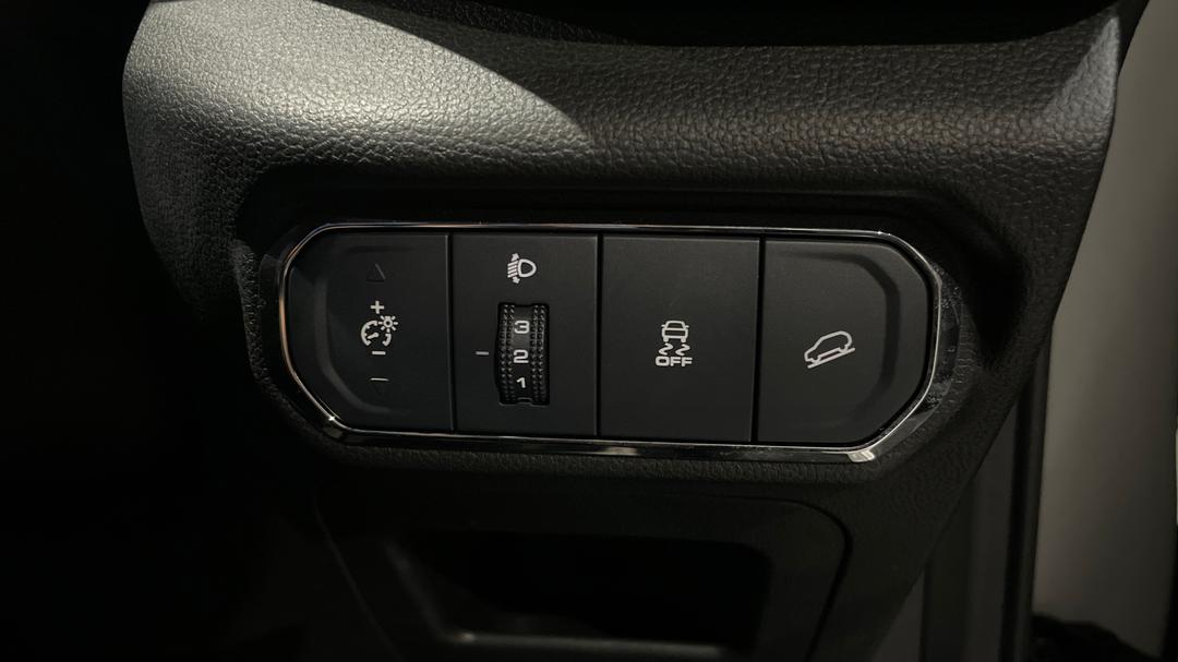 2022 GWM Haval Jolion Ultra, Automatic, 43231 km, Utility Switches/Buttons
