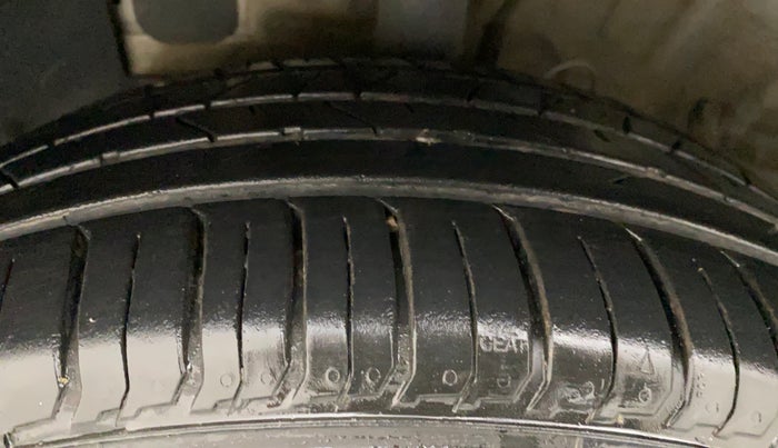 2019 Hyundai VENUE SX PLUS 1.0 TURBO DCT, Petrol, Automatic, 73,008 km, Left Front Tyre Tread