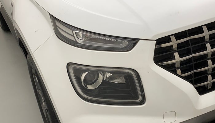 2019 Hyundai VENUE SX PLUS 1.0 TURBO DCT, Petrol, Automatic, 73,008 km, Right headlight - < 2 inches,no. = 2