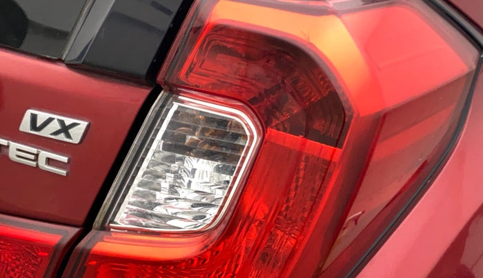 2019 Honda WR-V 1.2L I-VTEC VX MT, Petrol, Manual, 37,150 km, Right tail light - Minor damage