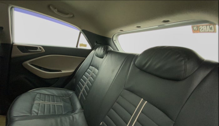 2017 Hyundai Elite i20 SPORTZ 1.2, Petrol, Manual, 89,564 km, Right Side Rear Door Cabin