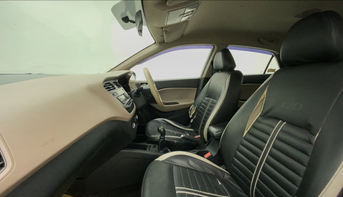 2017 Hyundai Elite i20 SPORTZ 1.2, Petrol, Manual, 89,440 km, Right Side Front Door Cabin